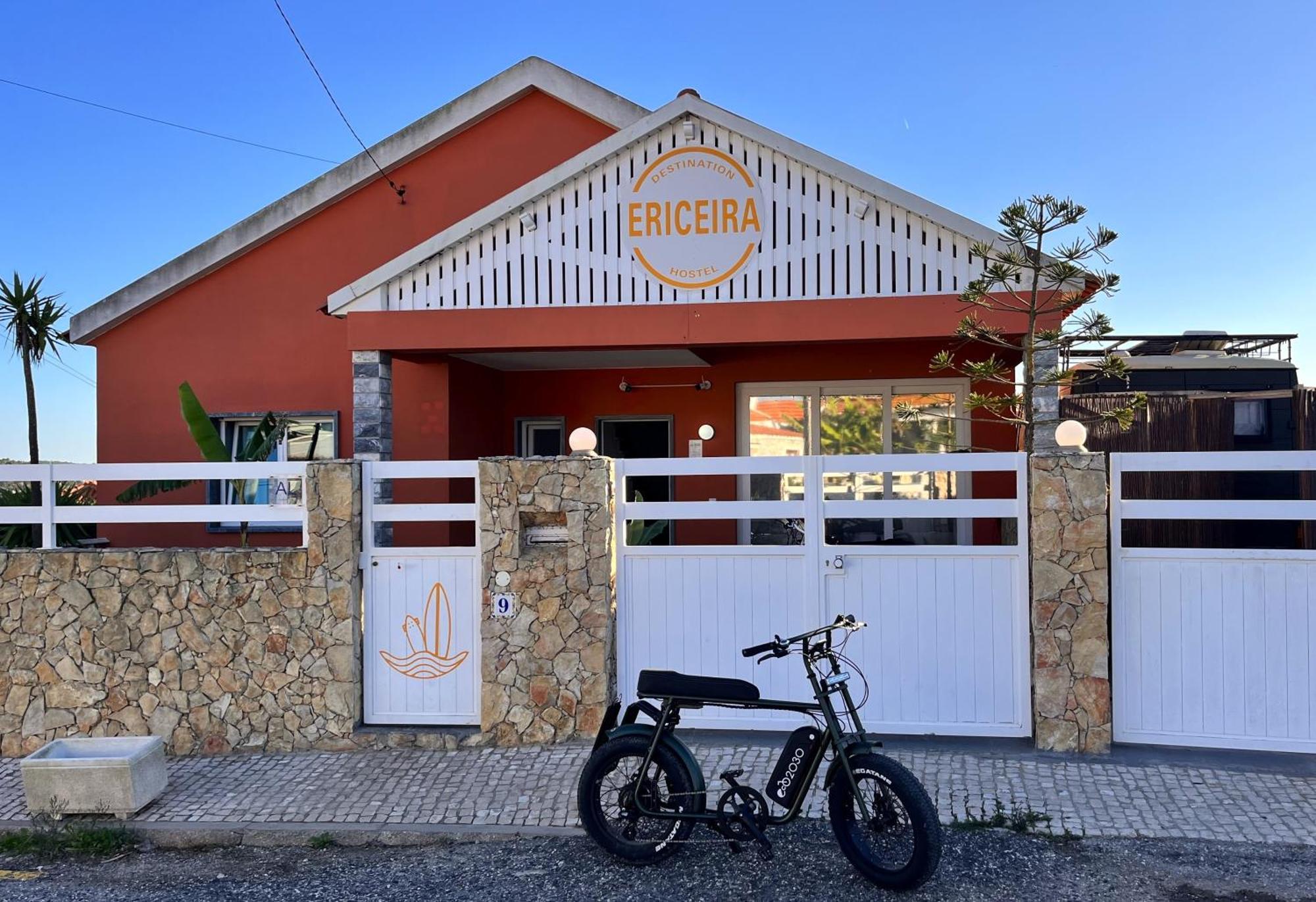 Хостел Ericeira Destination Екстер'єр фото